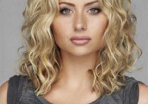Short to Mid Length Curly Hairstyles 35 Medium Length Curly Hair Styles