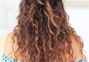 Simple and Easy Hairstyles for Curly Hair 9 Easy Hairstyles for Naturally Curly Hair
