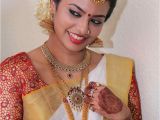 Simple Hairstyles In Kerala Kerala Bride In Simple Traditional Style