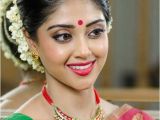 Simple Hairstyles In Kerala Simple Bridal Makeup Picture 30 Beautiful Bridal Makeup Packages