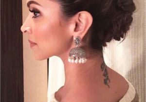 Simple Hairstyles Suitable for Sarees Pin by Perrypadukone On Deepikaperfectâ In 2019