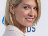 Sophisticated Bob Haircuts Jenna Elfman Short Sleek sophisticated Bob Perfect Short