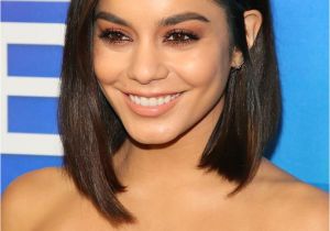 Symmetrical Hairstyles Definition Vanessa Hudgens asymmetrical Cut