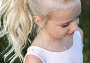 Toddler Girl Hairstyles for Wedding 12 Idées De Coiffure Petite Fille   Travers 50 Images totalement