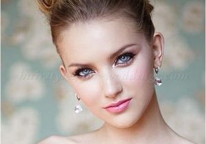 Updo Bun Hairstyles for Weddings High Bun Updo Wedding