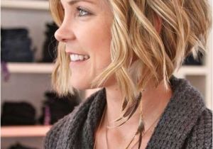 Wavy Angled Bob Haircut 25 Short Curly Haircuts