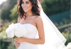 Wedding Hairstyles Curly Hair Veil Sazan Barzani S Wedding Fashion Blogger Wedding Inspiration