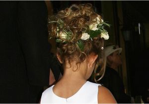 Wedding Hairstyles for Long Hair Flower Girl 3 Adorable Flower Girl Hairstyles
