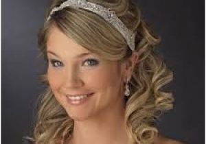 Wedding Hairstyles Half Up with Tiara and Veil 132 Best Half Updo Images