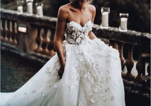 Wedding Hairstyles Strapless Dress White Floral Dress Wedding I N S P O In 2018 Pinterest