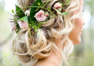 Wedding Hairstyles Updos with Flowers Romantic Woodland Wedding Inspiration Rosen Pinterest