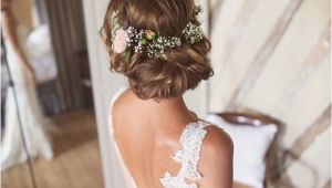 Wedding Hairstyles with Fresh Flowers Wedding Hairstyles 15 Fab Ways to Wear Flowers In Your